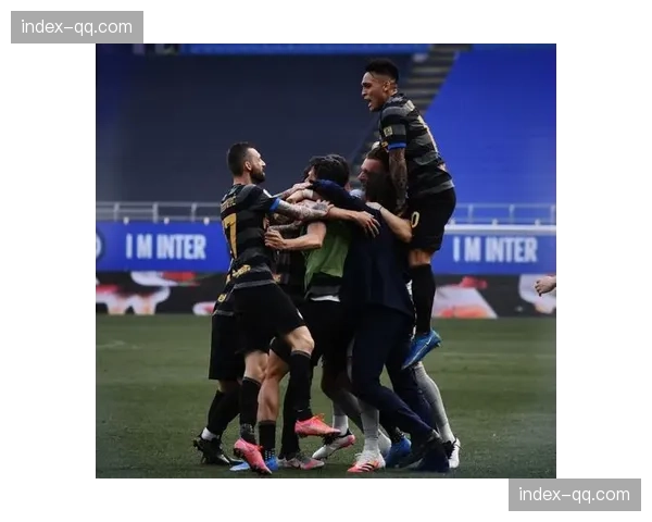 丰塞卡禁赛九个月后回归，带领法甲七冠王打出疯狂13连胜上演逆袭剧本